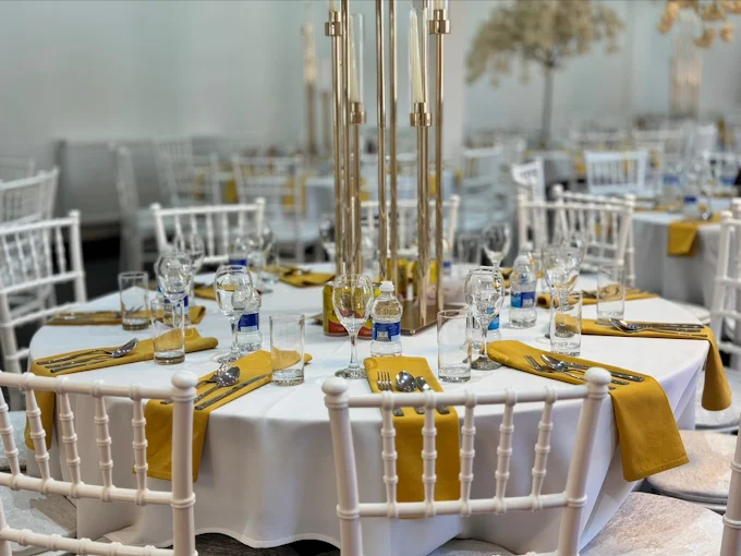Hilton Manor Interior